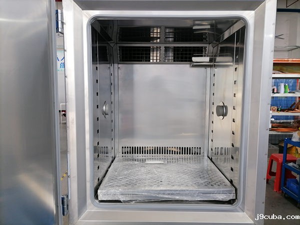 高低温SSD老化柜的测试应用(图2) 高低温SSD老化柜的测试应用(图2)