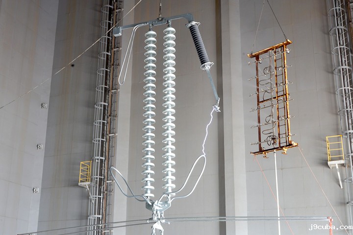 交直流电路闪络试验人工气候室使用方法(图3) 交直流电路闪络试验人工气候室使用方法(图3)