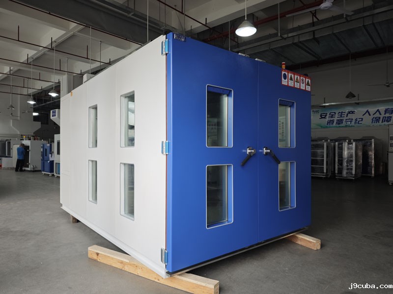 汽车中控屏老化系统(图1) 汽车中控屏老化系统(图1)