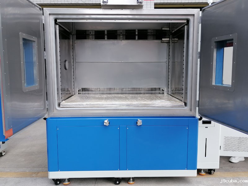 收费用栏杆湿热试验箱(图1) 收费用栏杆湿热试验箱(图1)