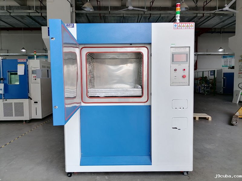 高速公路LED可变信息标志温度交变试验箱(图1) 高速公路LED可变信息标志温度交变试验箱(图1)