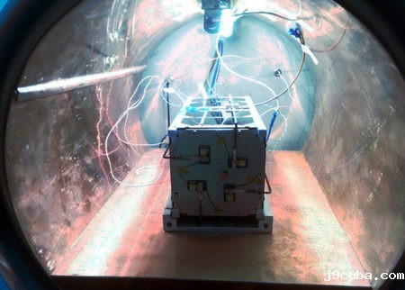 空间热真空试验舱在航天器元器件的应用(图3)