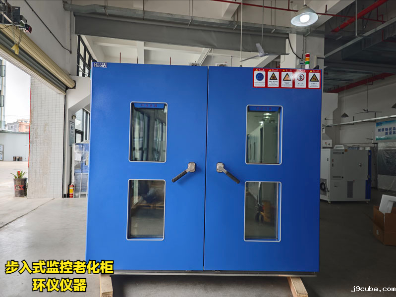步入式监控老化柜(图3)