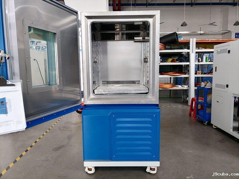 建筑墙板低温试验箱(图1)